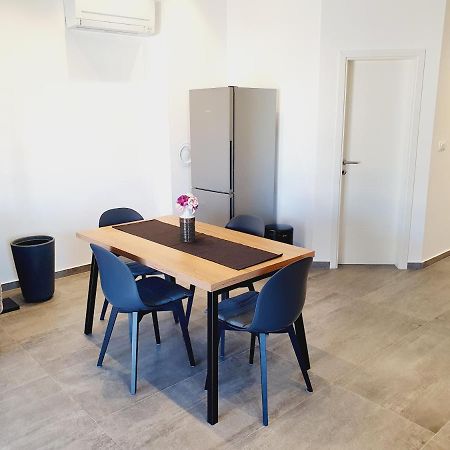 Modern Apartment Ana Premantura Kültér fotó
