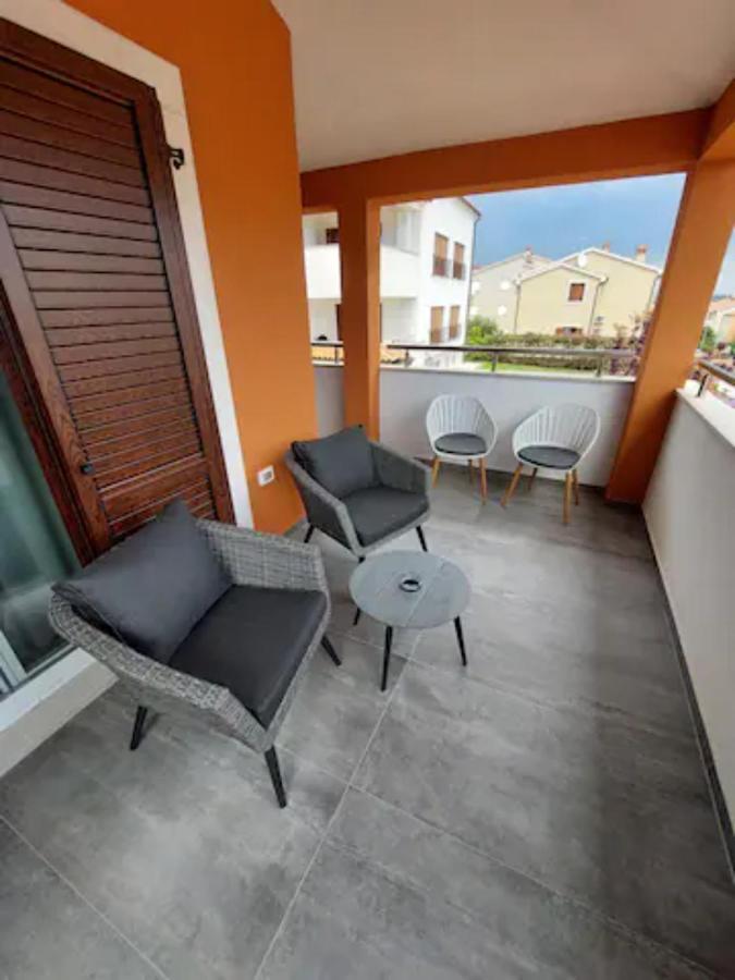 Modern Apartment Ana Premantura Kültér fotó